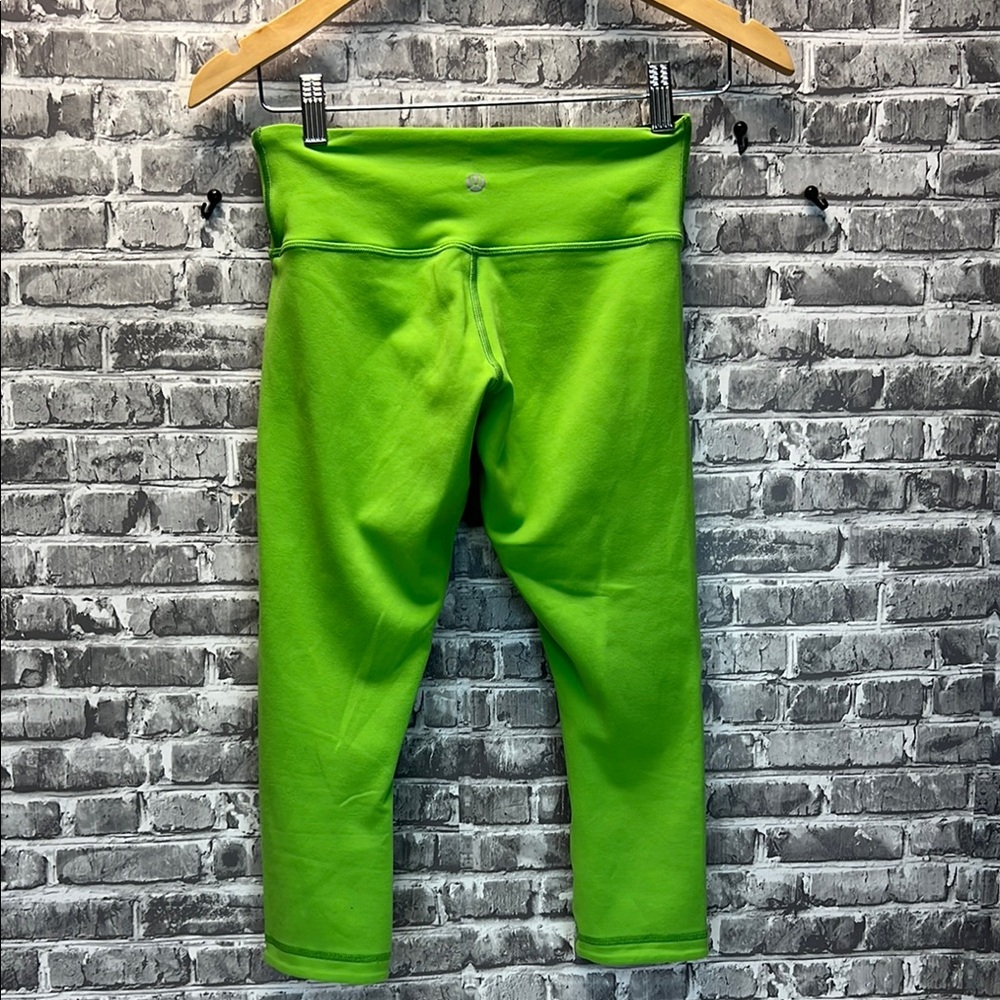 Woman's Lululemon Leggings - Picture 7 of 11